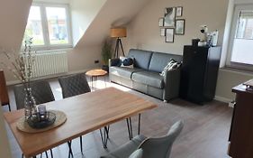 Neumühler Hof- stilvolle Ferienwohnung Lisa, kostenfreie Parkplätze und Netflix